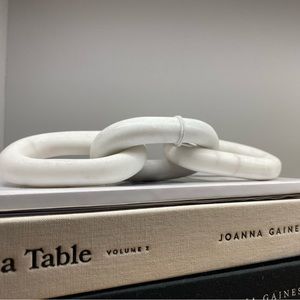 Nwt marble chain link decor